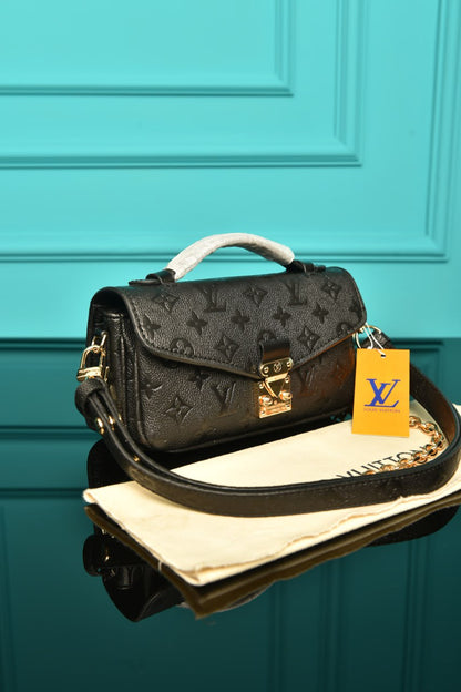 L - Pochette Metis East (Black)