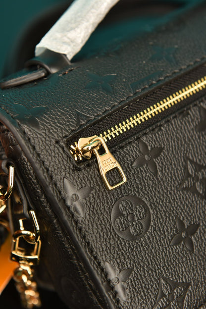 L - Pochette Metis East (Black)