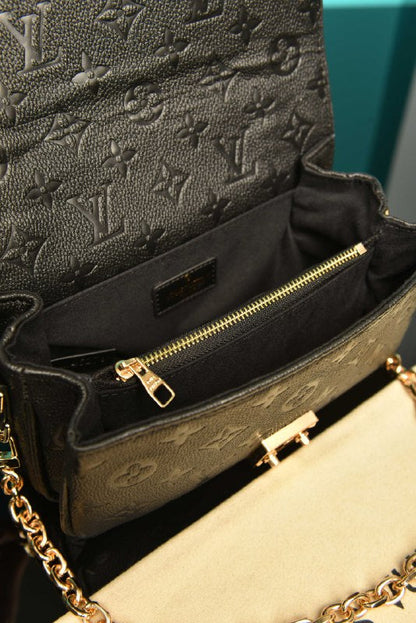 L - Pochette Metis East (Black)