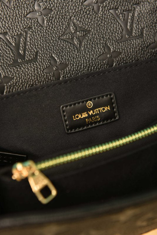 L - Pochette Metis East (Black)