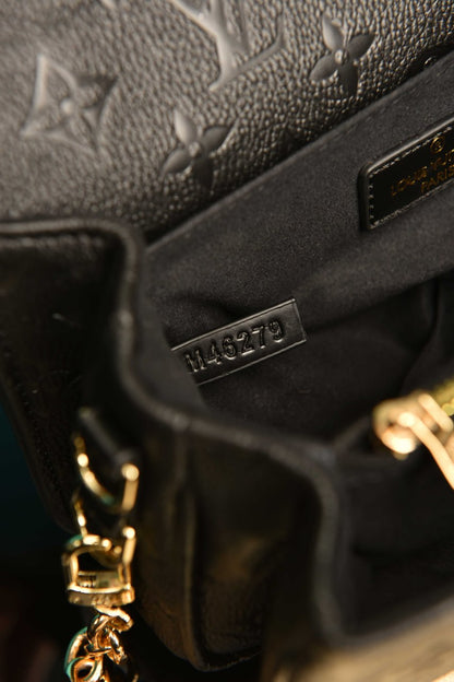 L - Pochette Metis East (Black)