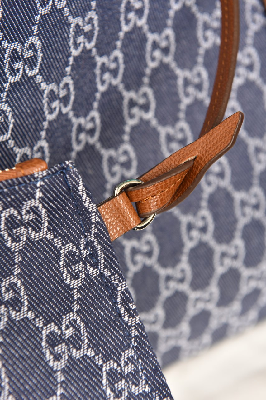 GCC - Giglio Large Tote Bag