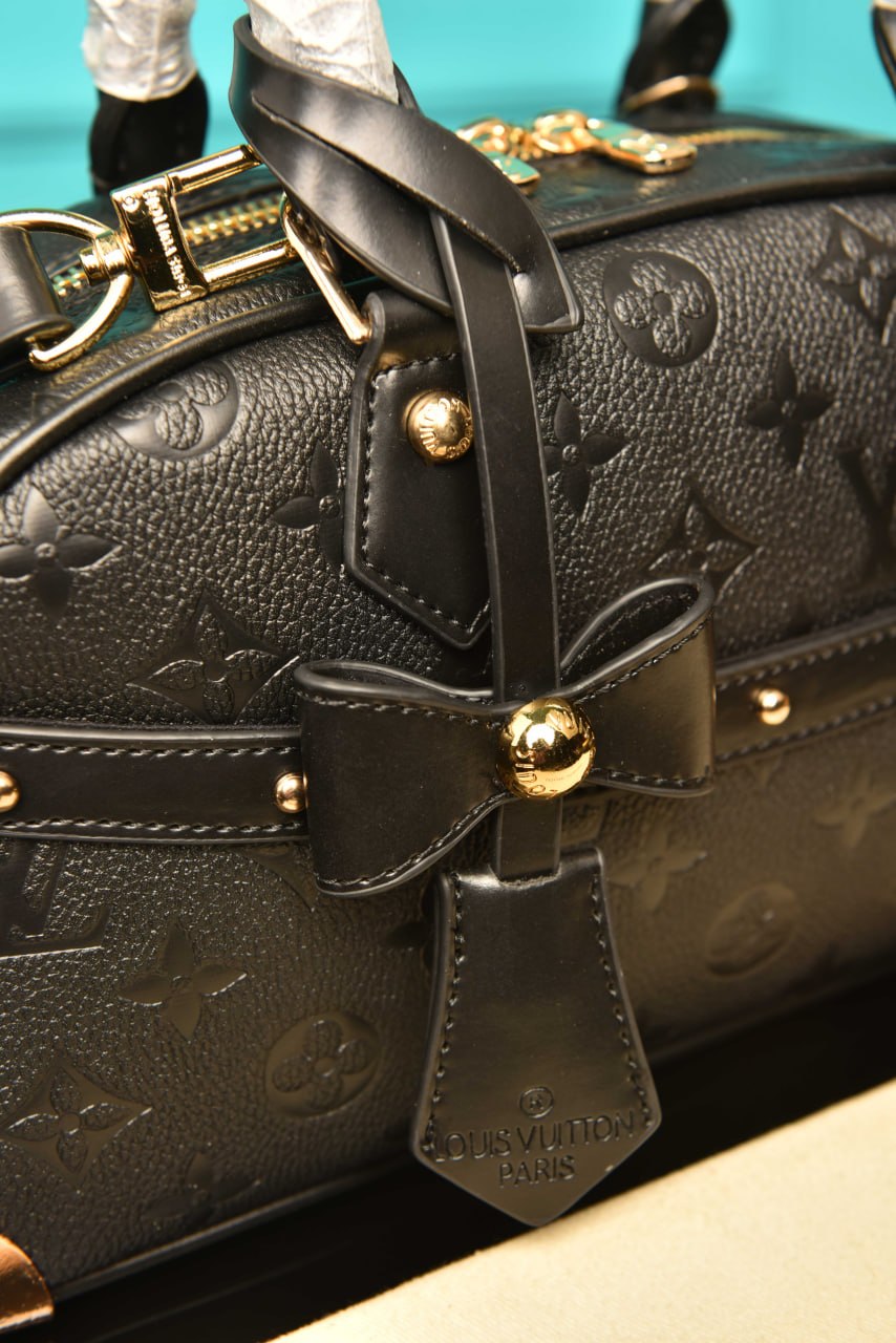 L - Handbag East-West