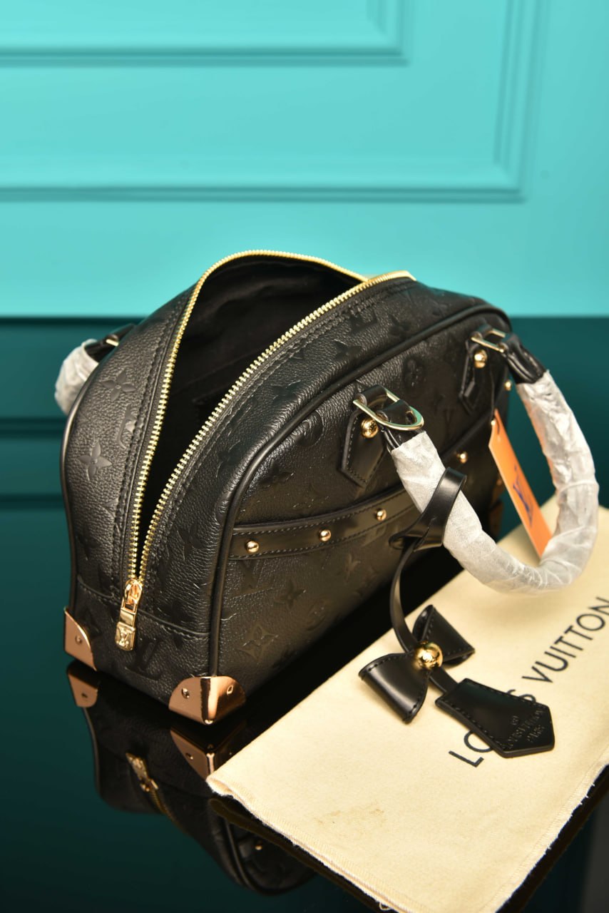 L - Handbag East-West
