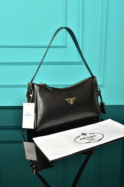 PR - Aimee Medium Leather Shoulder Bag