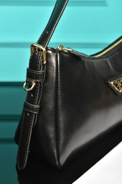 PR - Aimee Medium Leather Shoulder Bag