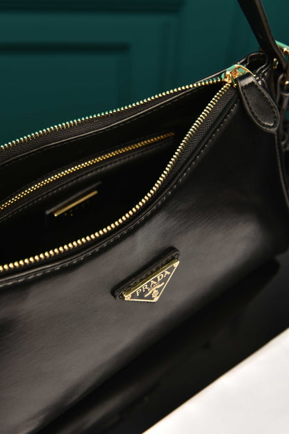 PR - Aimee Medium Leather Shoulder Bag