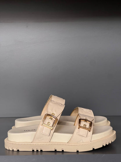 L - Sandals