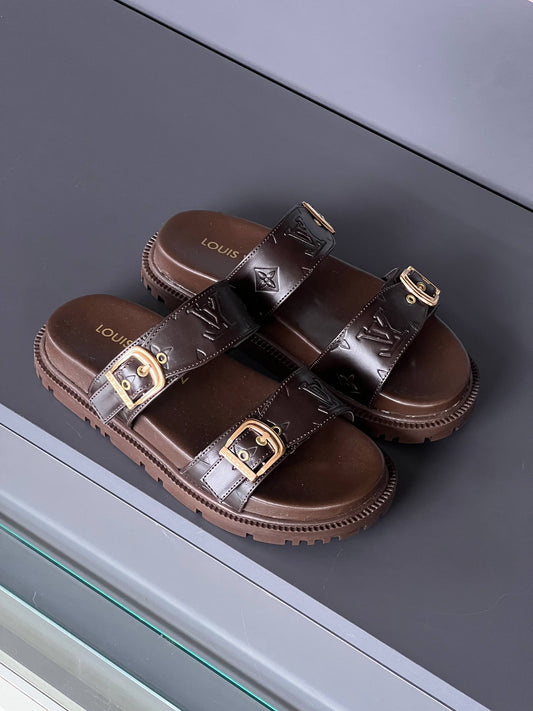 L - Sandals