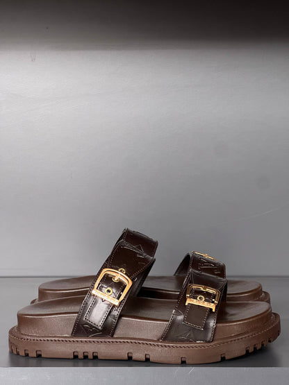 L - Sandals