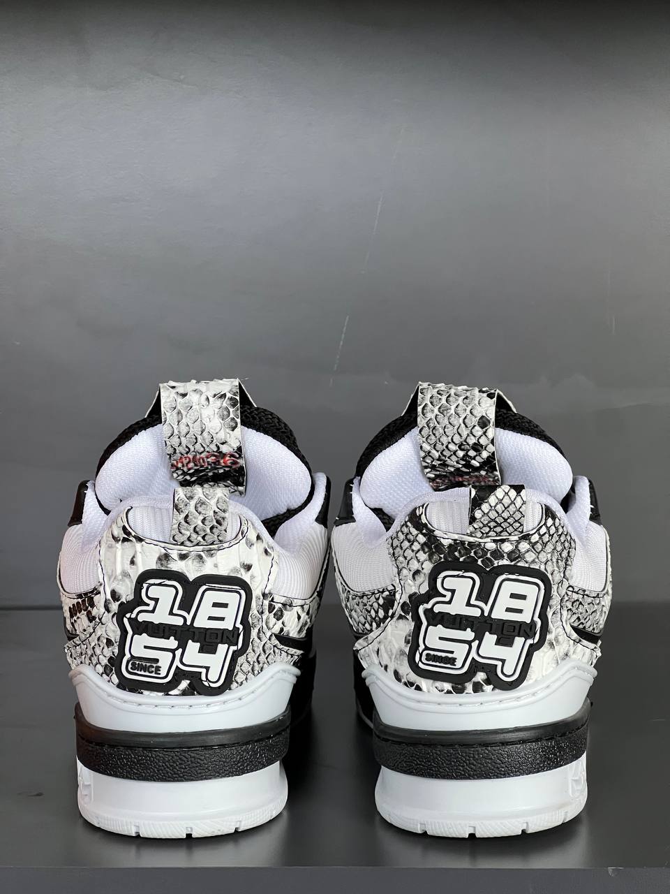 L - Shoes