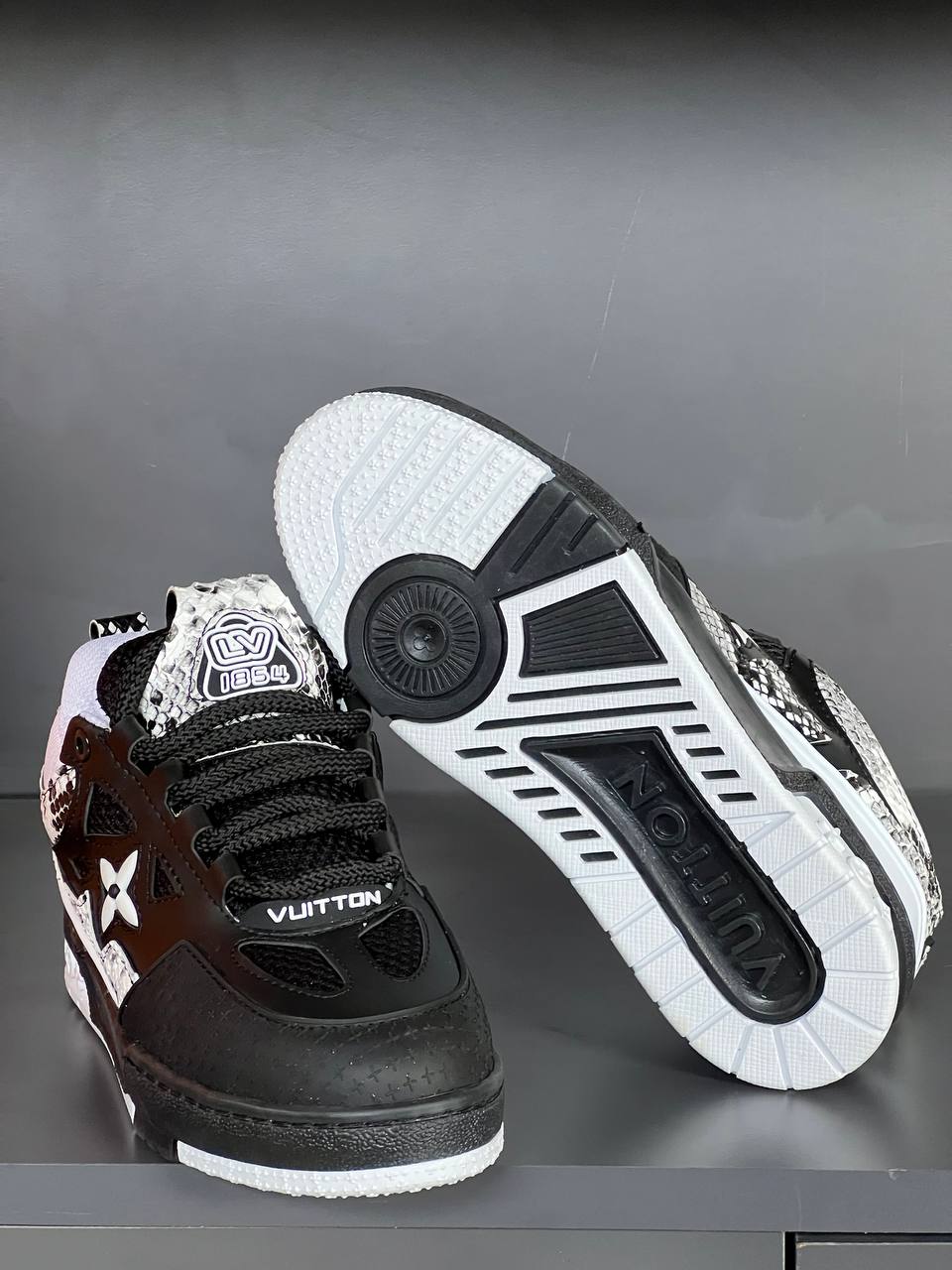L - Shoes