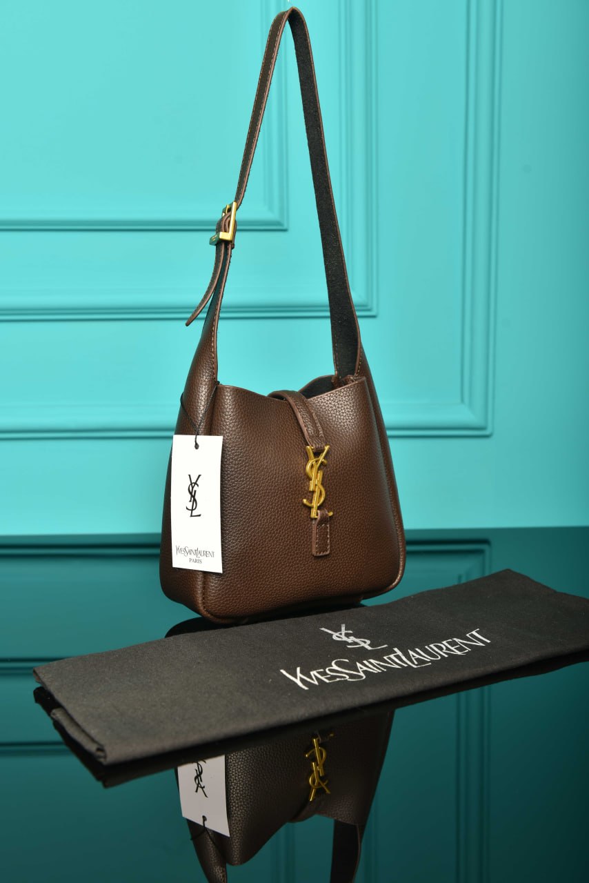 YS - Le 5 A 7 Micro Made of Grained Leather