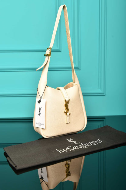 YS - Le 5 A 7 Micro Made of Grained Leather