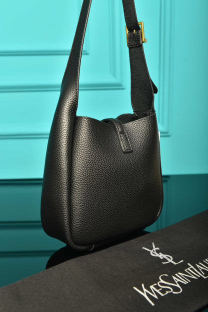 YS - Le 5 A 7 Micro Made of Grained Leather