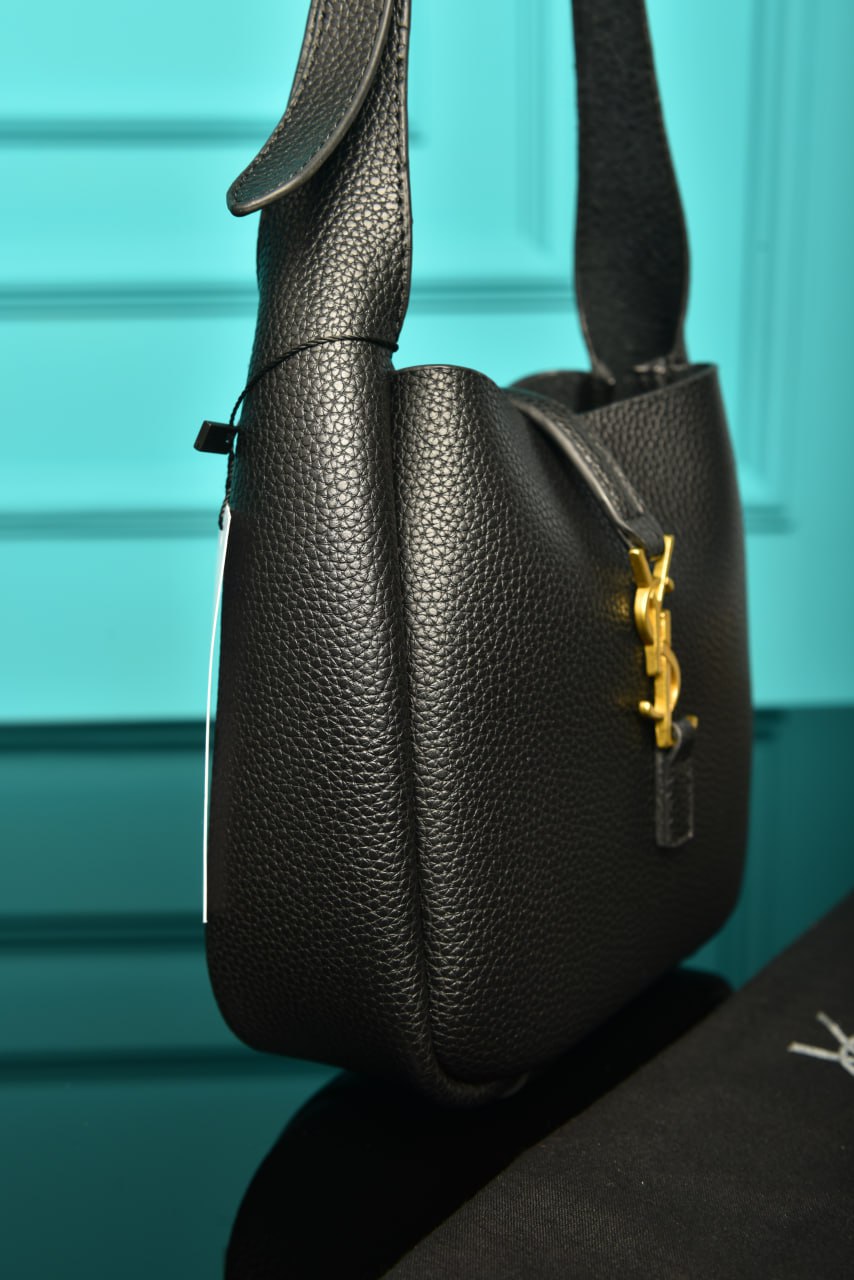 YS - Le 5 A 7 Micro Made of Grained Leather