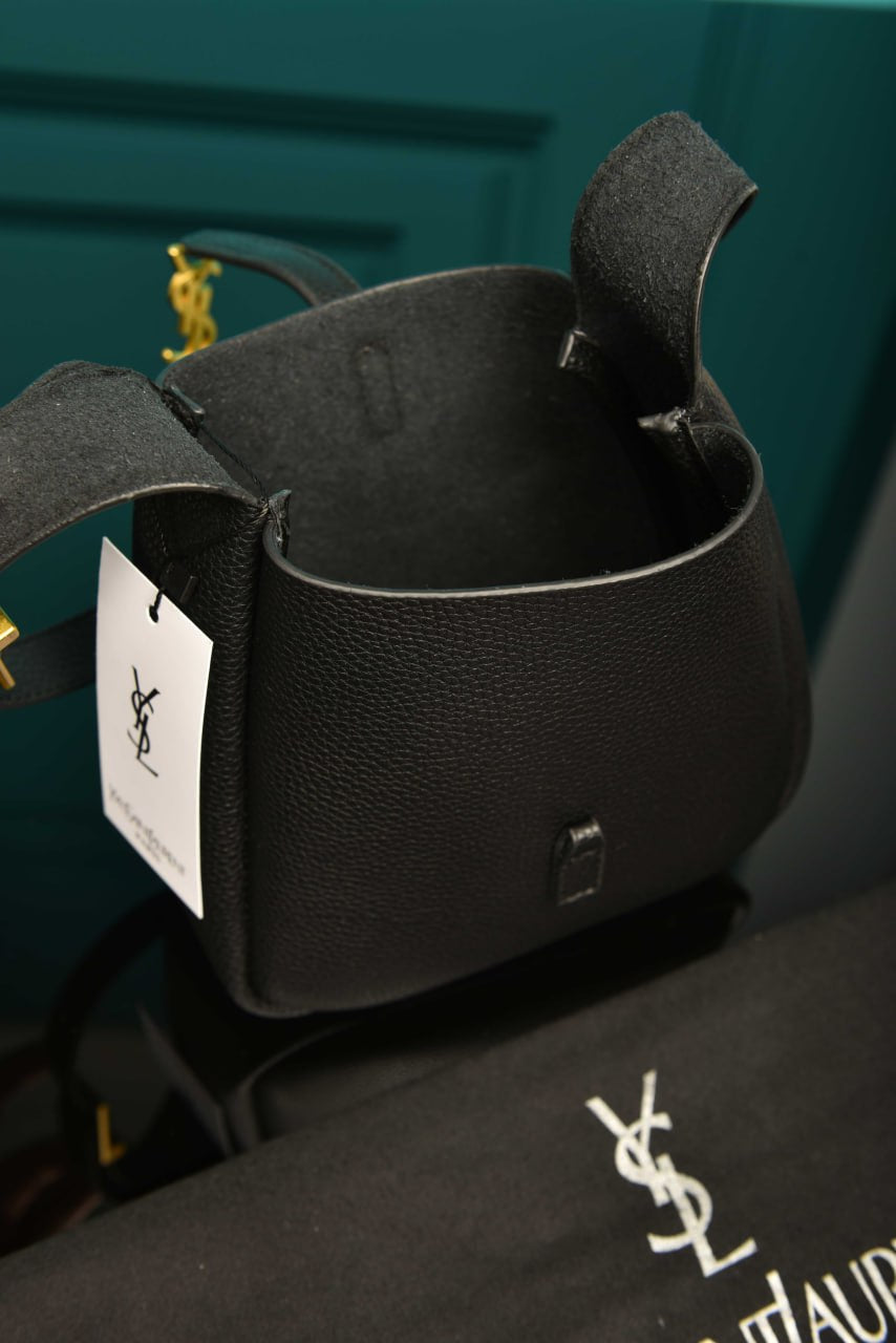 YS - Le 5 A 7 Micro Made of Grained Leather