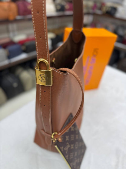 L - Low Key Hobo Bag