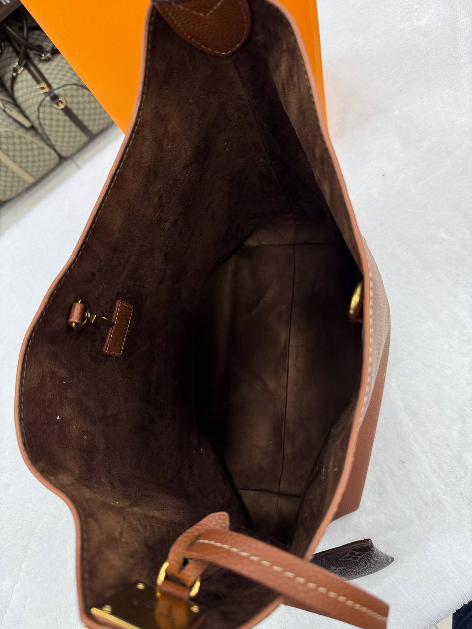 L - Low Key Hobo Bag