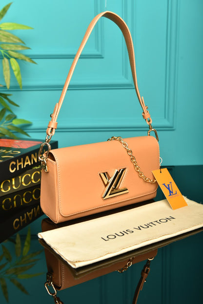 L - Twist West Bag
