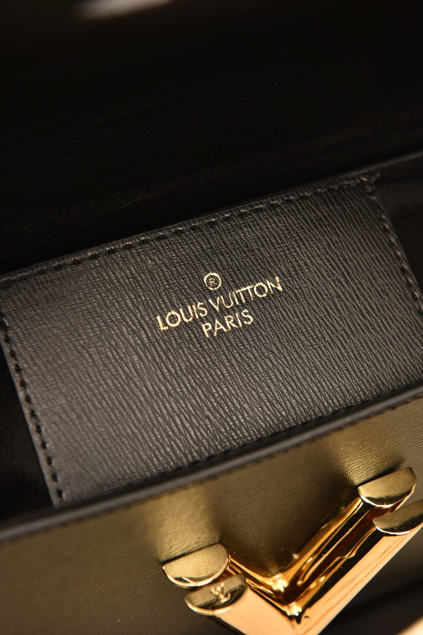 L - Twist West Bag