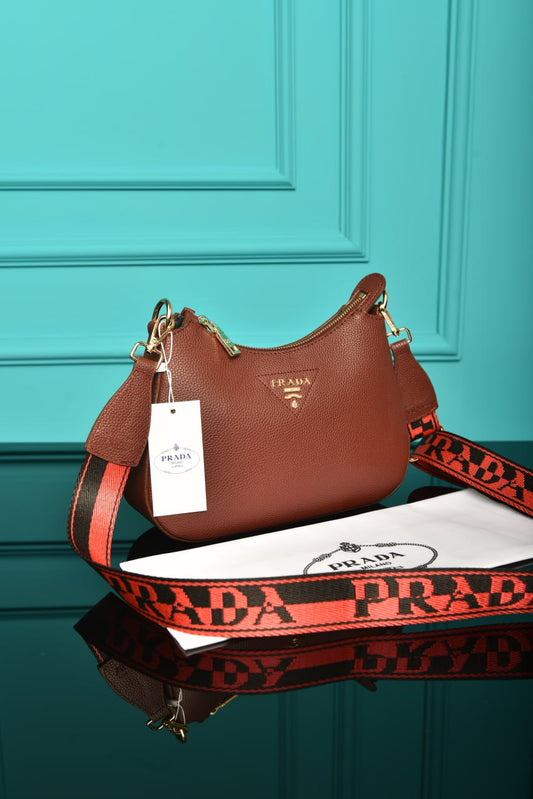 PR - Small Leather Shoulder Bag