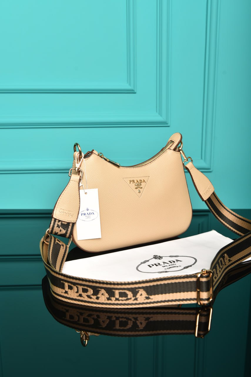 PR - Small Leather Shoulder Bag