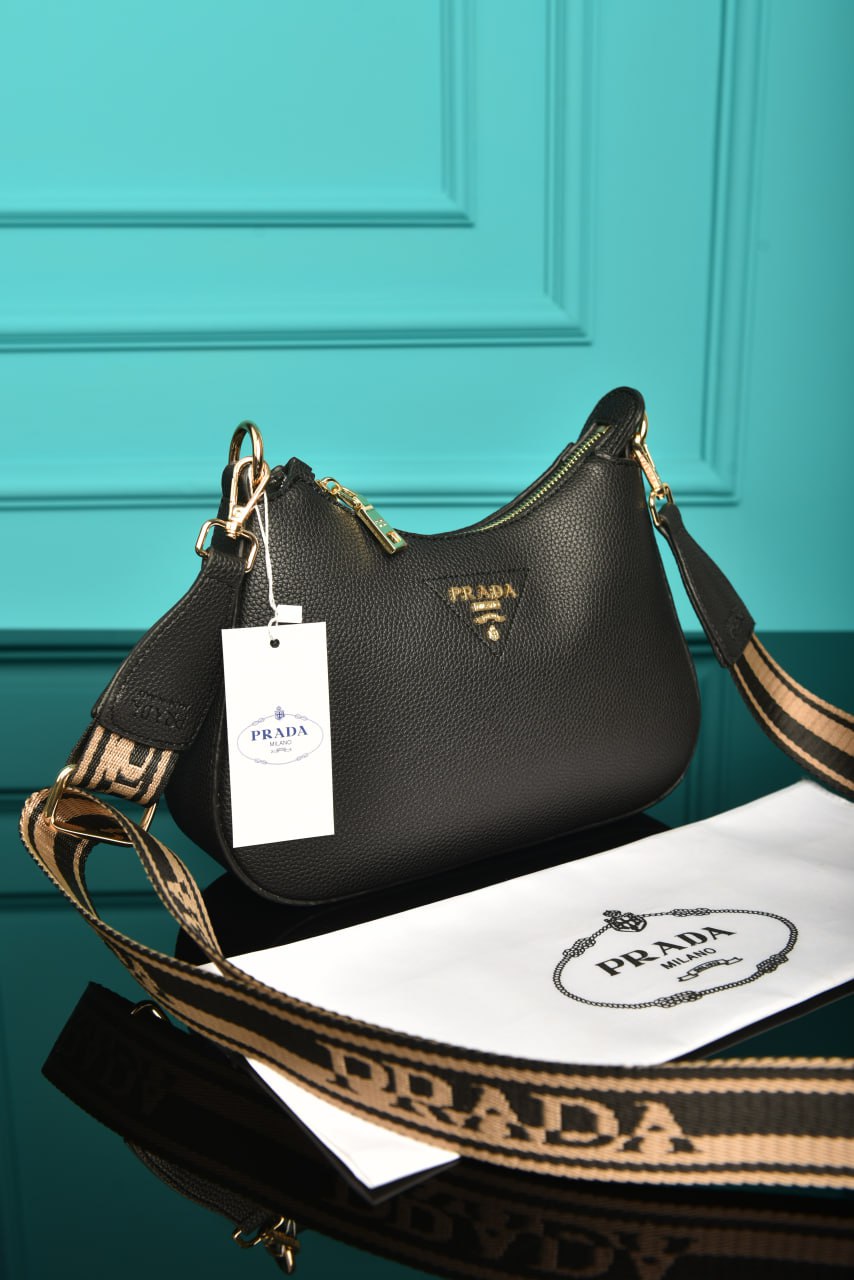 PR - Small Leather Shoulder Bag