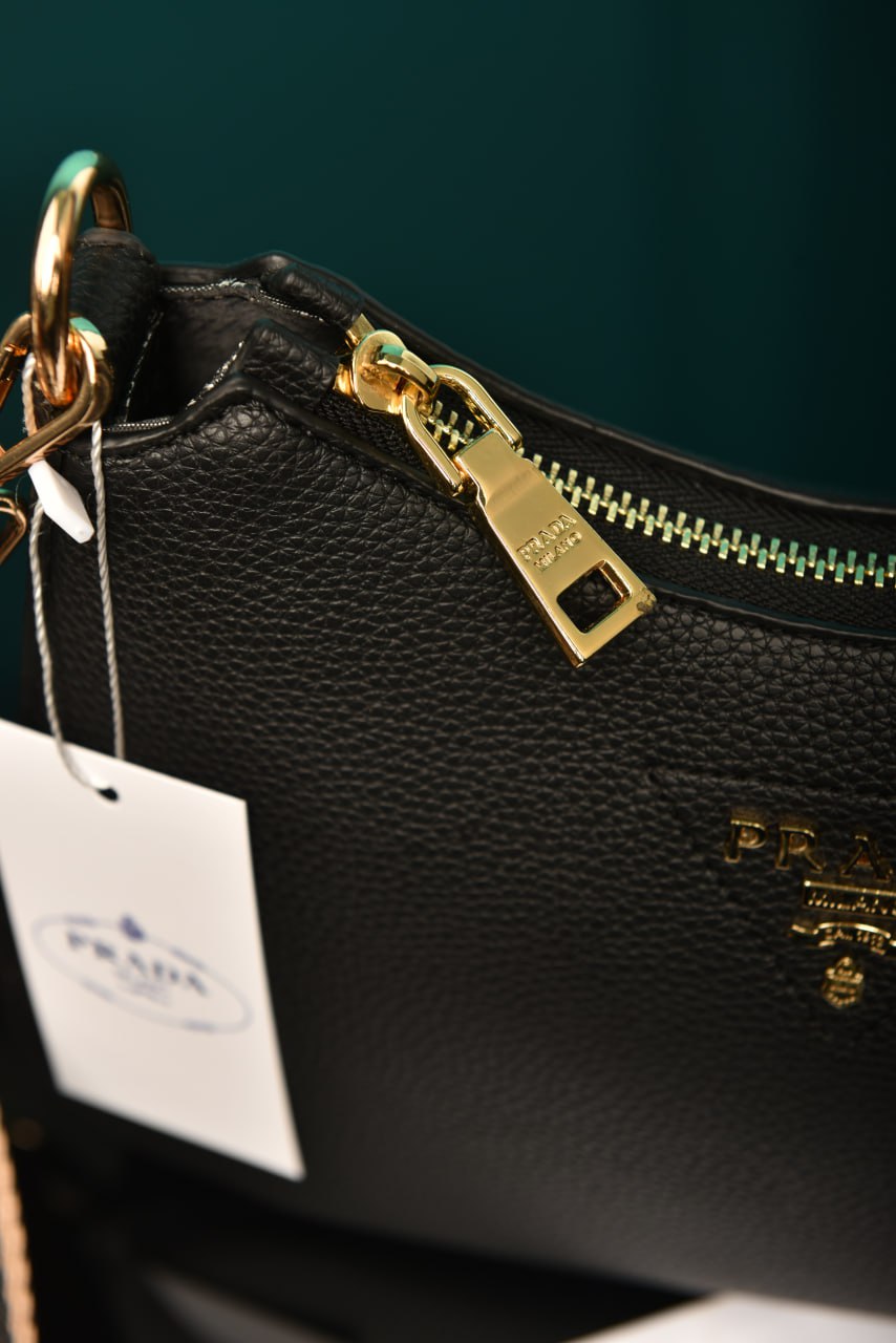 PR - Small Leather Shoulder Bag