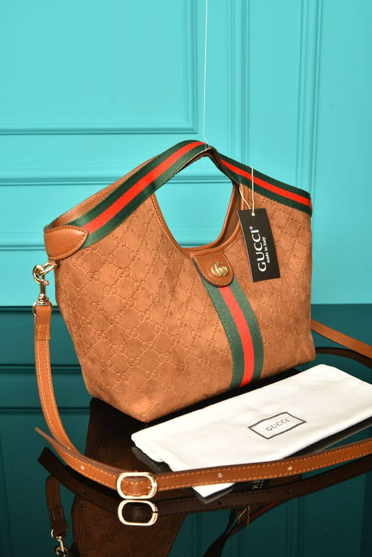 GCC - Giglio Small Tote Bag in Suede