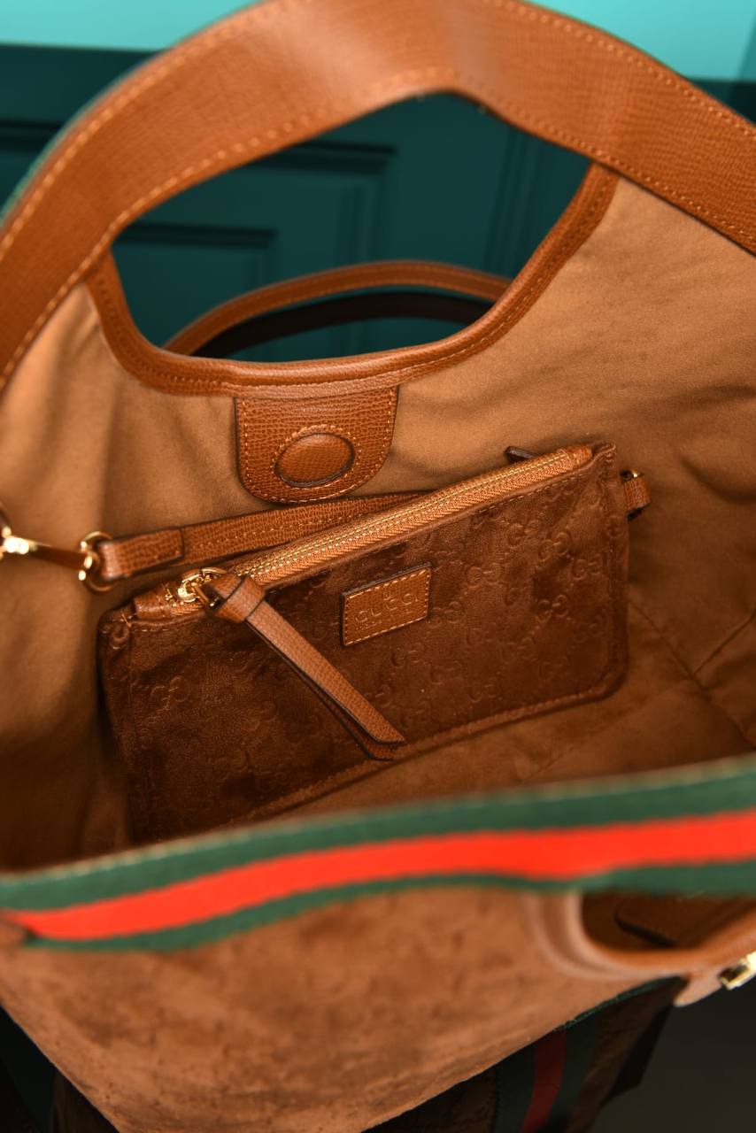 GCC - Giglio Small Tote Bag in Suede