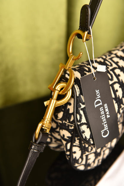 C-D - Saddle Bag