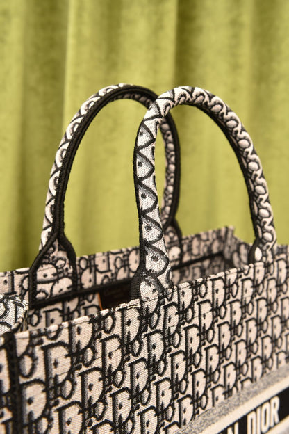C-D - Book Tote