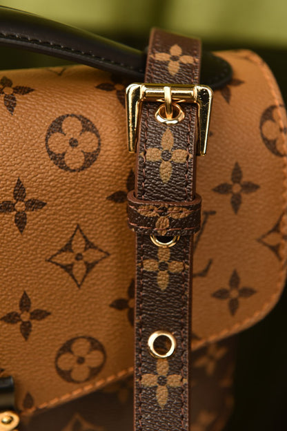 L - Metis Pochette