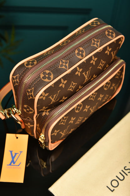 L - Nil Crossbody