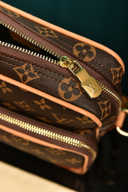 L - Nil Crossbody