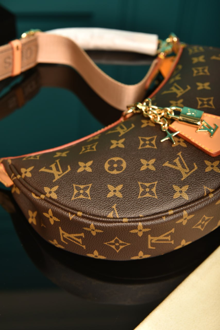 L - Looping Bag