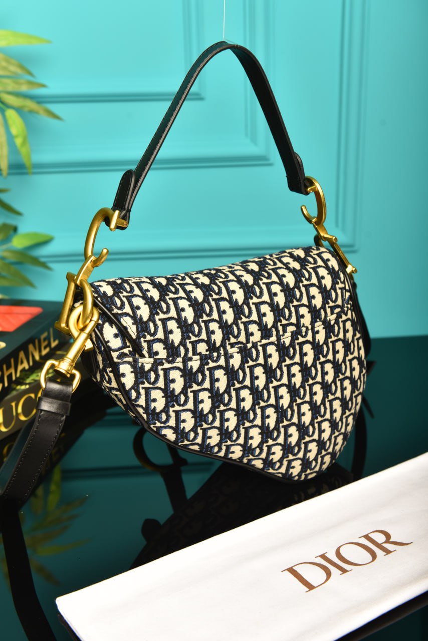 C-D - Saddle Bag
