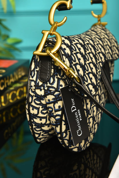 C-D - Saddle Bag