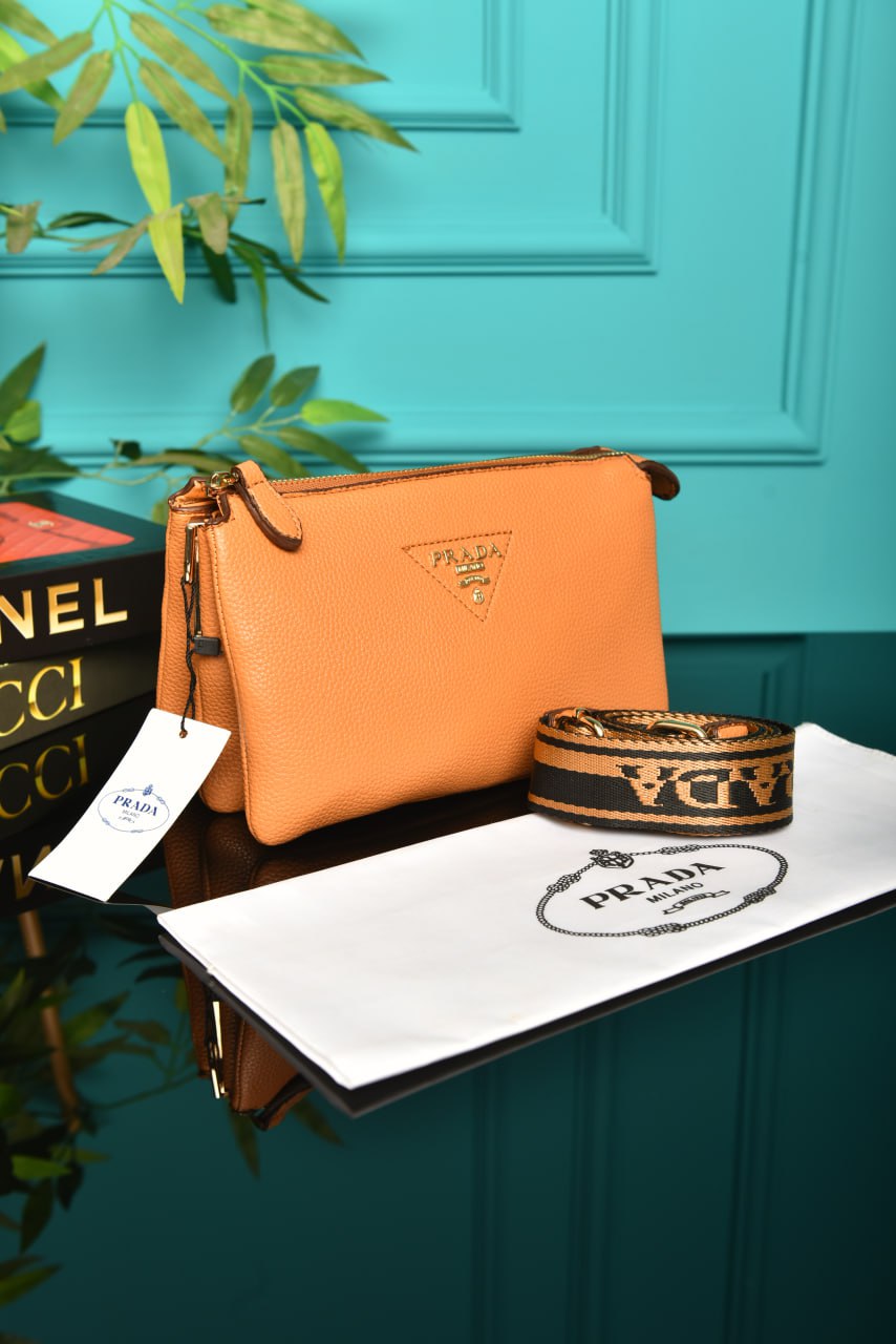 PR - Vitello Daino Soft Mini Zippered Bag Argilla