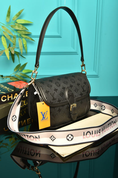 L - Diane Bag Black