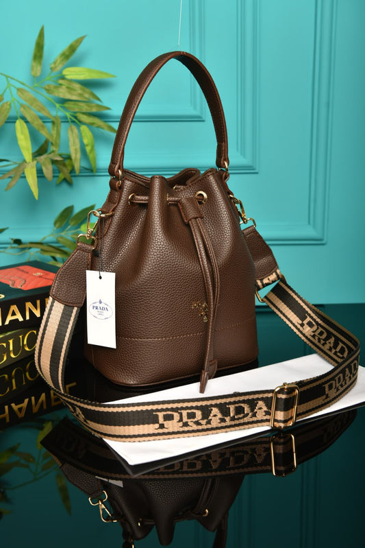 PR - Vitello Daino Bucket  Bag