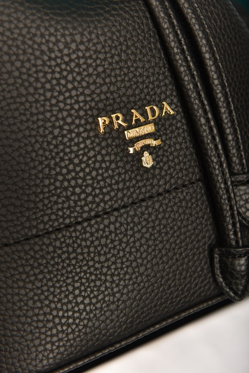 PR - Vitello Daino Bucket  Bag Black