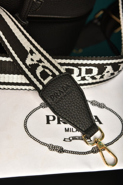 PR - Vitello Daino Bucket  Bag Black