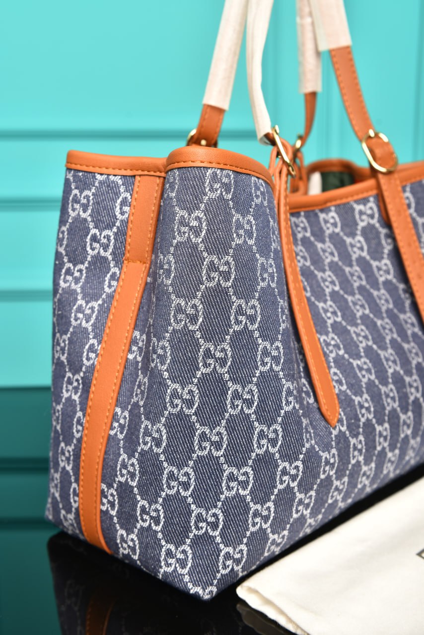 GCC - Emblem Medium Tote Bag