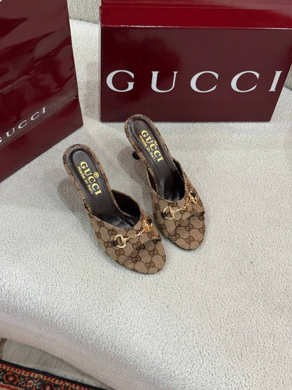 GCC - Shoes