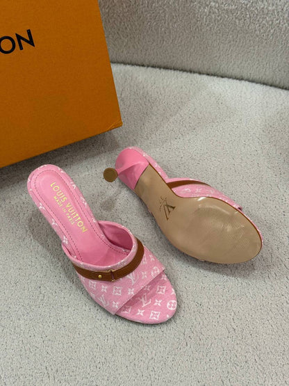 L - Shoes