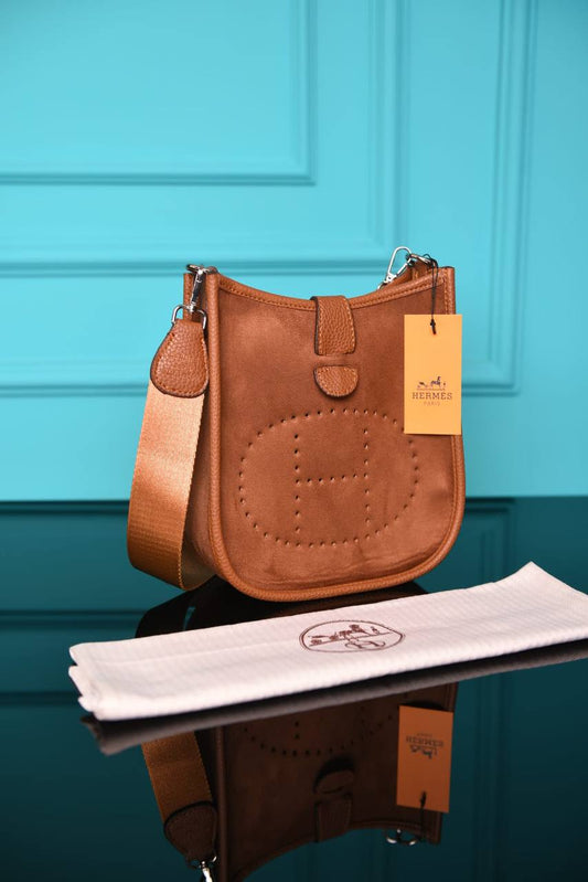 HM - Evelyne 16 Amazone Bag in Suede