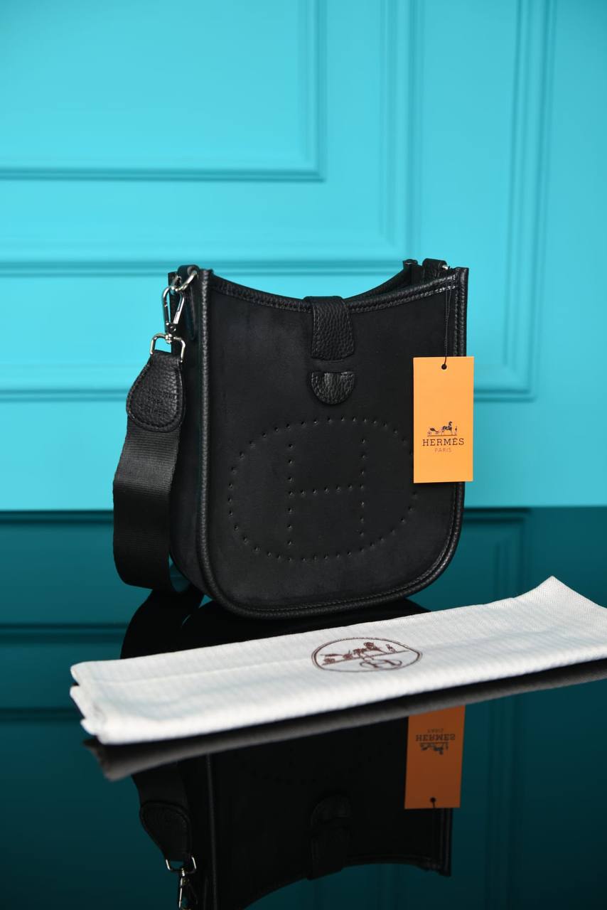 HM - Evelyne 16 Amazone Bag in Suede