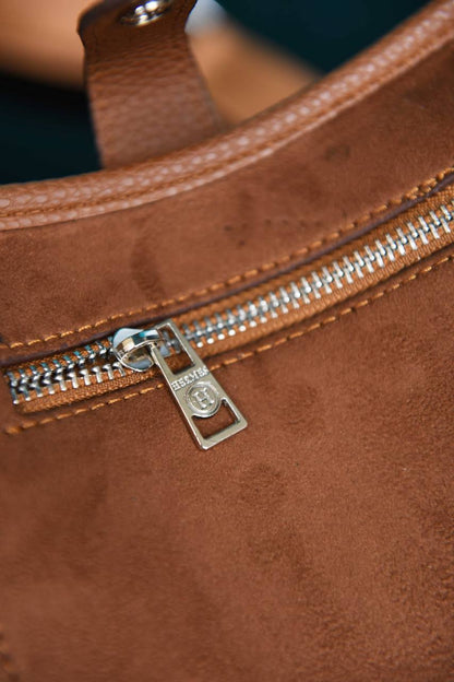 HM - Evelyne 16 Amazone Bag in Suede